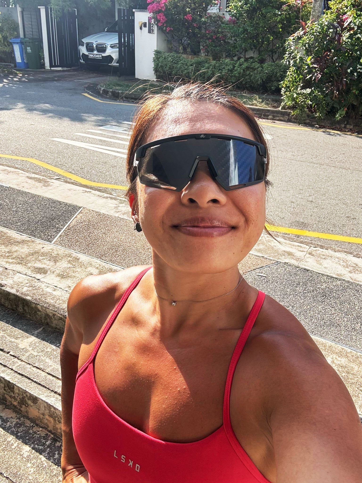 I MAKE THIS LOOK GOOD