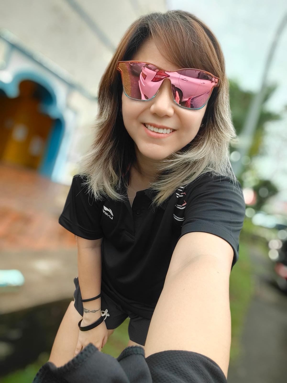 GLITTER SWEAT AND ROSE REGRET